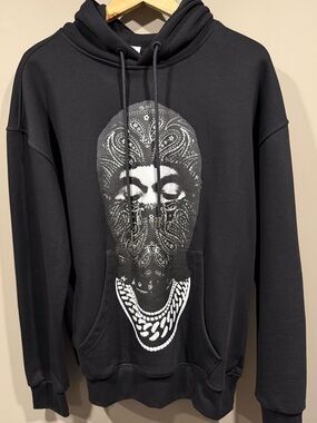 Ih Nom Uh Nit Black Graphic Pullover Hoodie with Bandana Mask Print